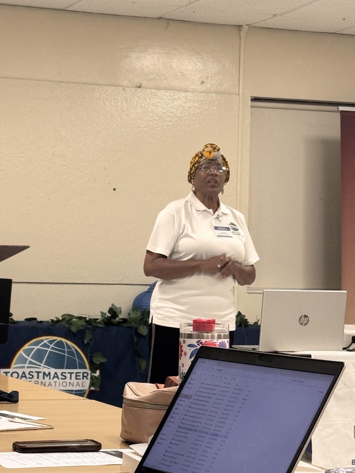 Toastmaster Junilda delivering her Ice Breaker speech